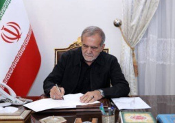 <span>در پیامی به نخست‌وزیر جدید عراق؛</span><br/>پزشکیان: ایران در مسیر توسعه، شکوفایی و تثبیت امنیت در کنار دولت و ملت عراق خواهد بود